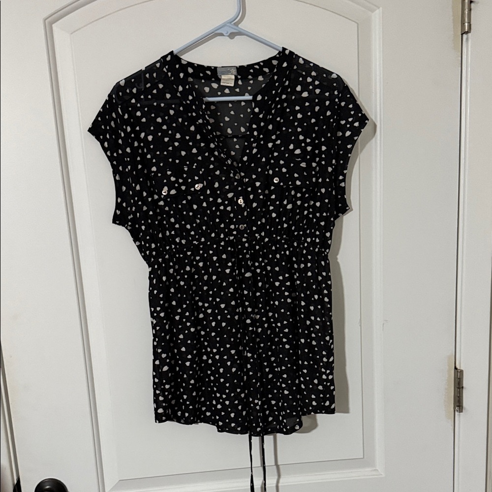 Siren Lily Black and White Heart Print Blouse